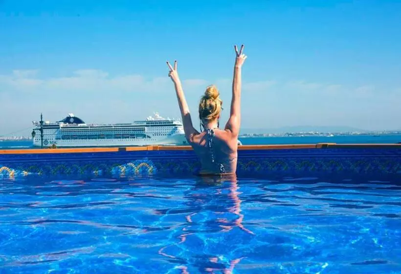 Sunset Destination Hostel