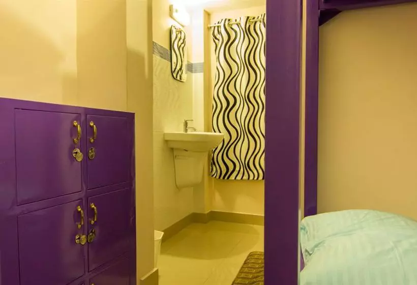 호스텔 Vedanta Wake Up!