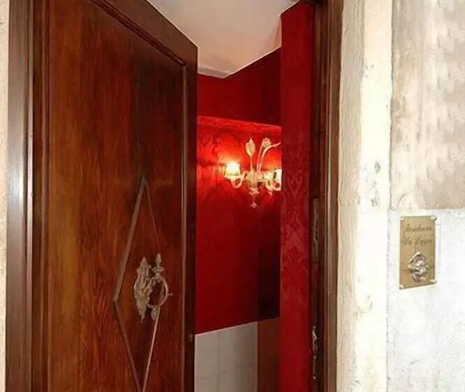 تختخواب و صبحانه Residenza La Loggia