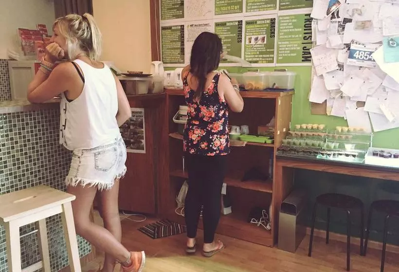 Green Kiwi Backpacker Hostel Lavender