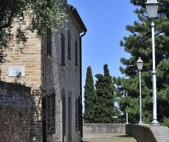 Hotel Albergo Diffuso Borgo Montemaggiore