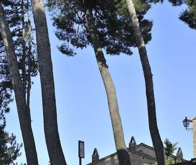 Hotel Albergo Diffuso Borgo Montemaggiore