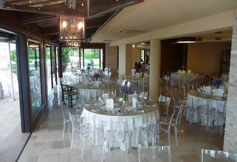 Отель Borgo Fonte Scura