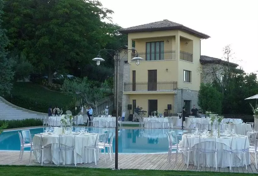 Отель Borgo Fonte Scura