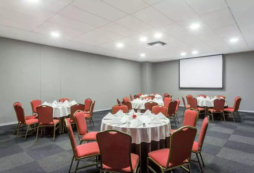 בית מלון כפרי Costa Del Sol Wyndham Lima City