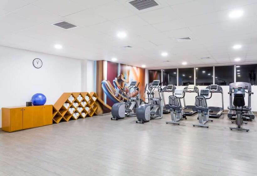 فندق Costa Del Sol Wyndham Lima City