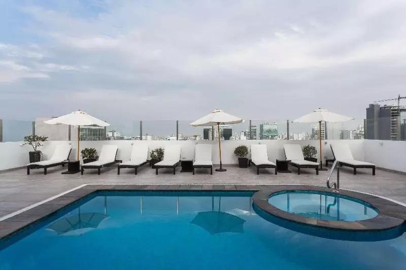 בית מלון כפרי Costa Del Sol Wyndham Lima City