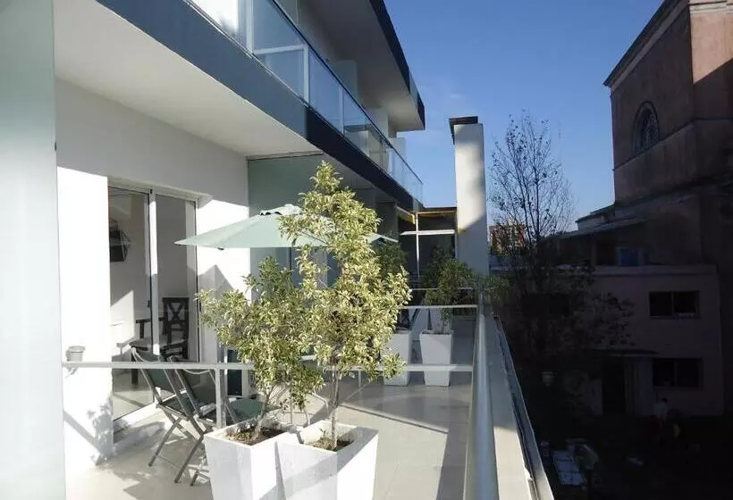 فندق De La Plaza