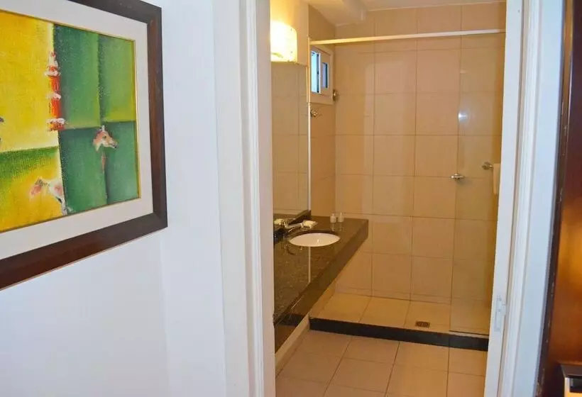 فندق De La Plaza