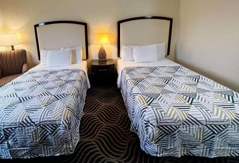 Отель Executive Inn & Suites Breaux Bridge, La