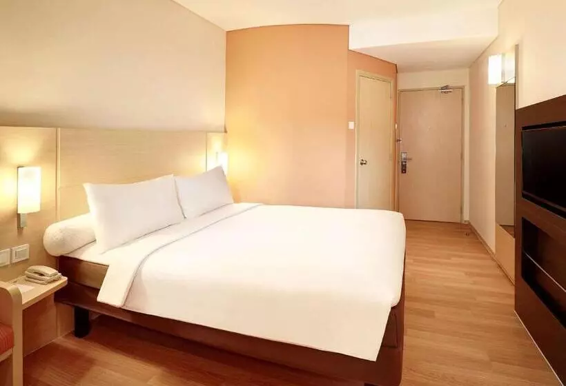 ホテル Ibis Jakarta Harmoni
