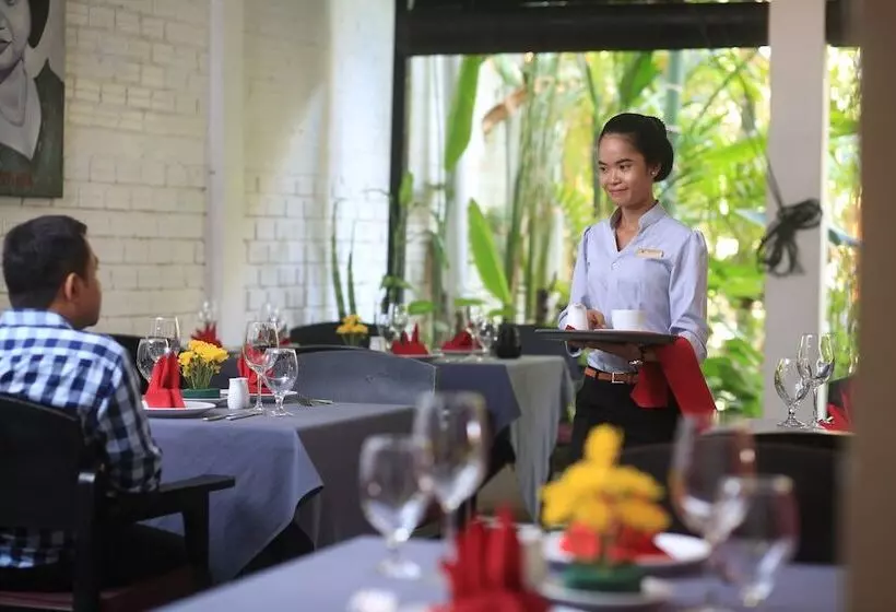 هتل Khmer Mansion Boutique