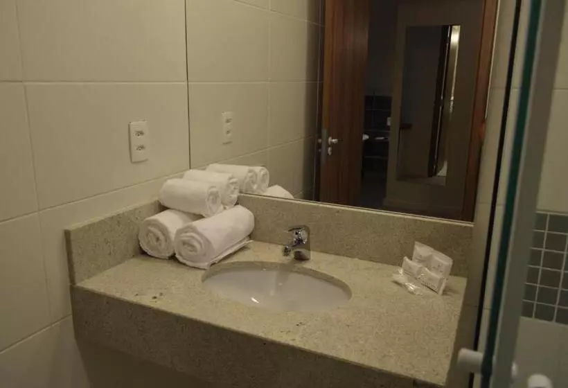 Hotel Master Express Dom Pedro Ii   Próximo Ao Consulado Americano E Aeroporto