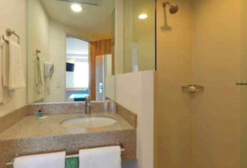 هتل Memora Express