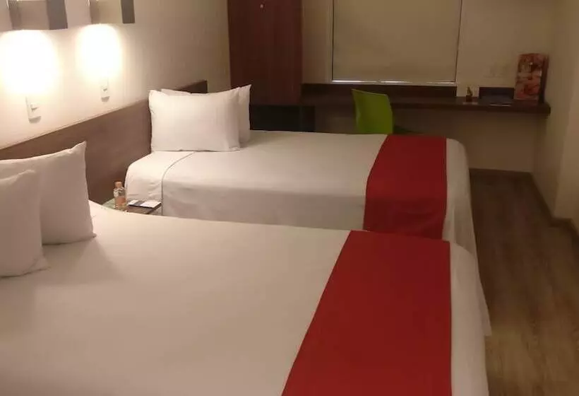 酒店 Memora Express