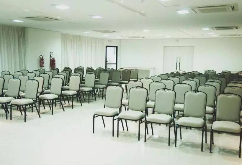 בית מלון כפרי Nobile Suites Gran Lumni