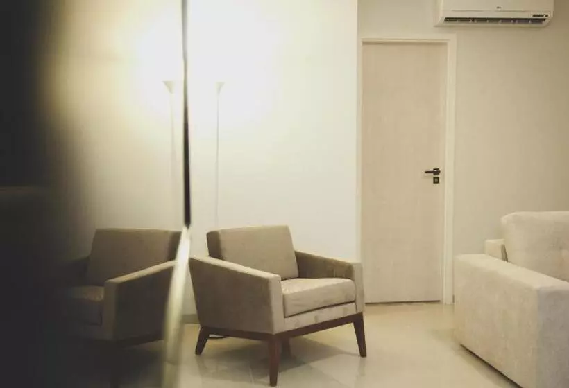 בית מלון כפרי Nobile Suites Gran Lumni