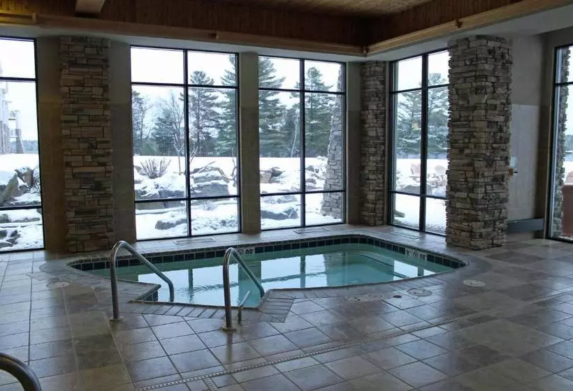 ホテル Northernaire Resort