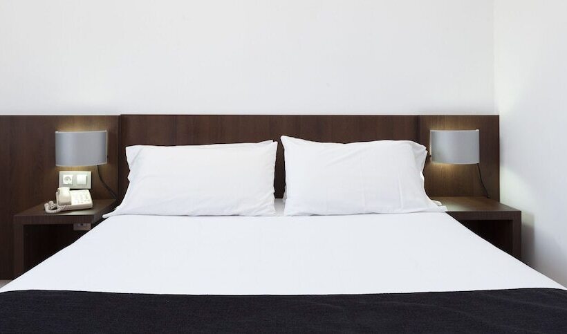 ホテル Olympia Universidades