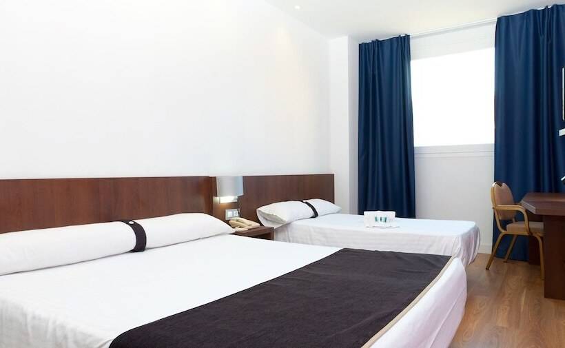 ホテル Olympia Universidades