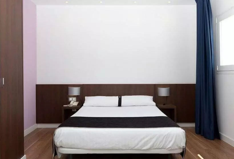 호텔 Olympia Universidades