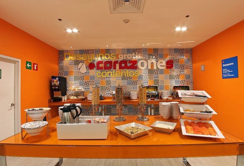 ホテル One Periferico Sur