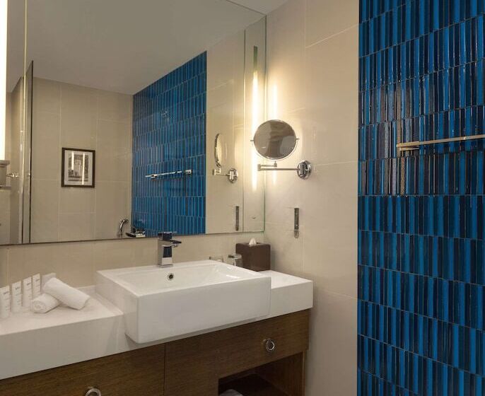 Radisson Hotel Kandy