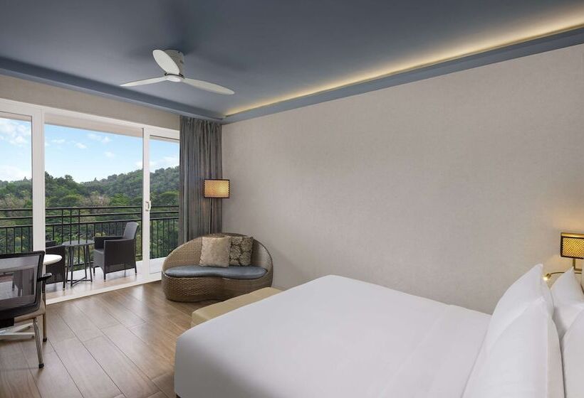 Radisson Hotel Kandy