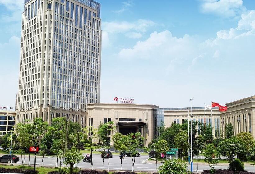 호텔 Ramada Yiyang Taojiang