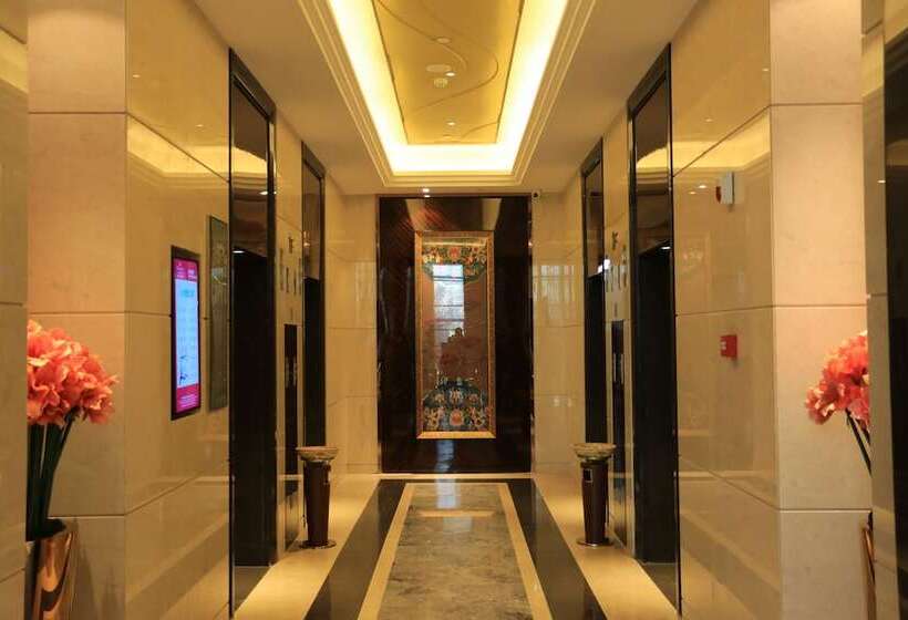 호텔 Ramada Yiyang Taojiang