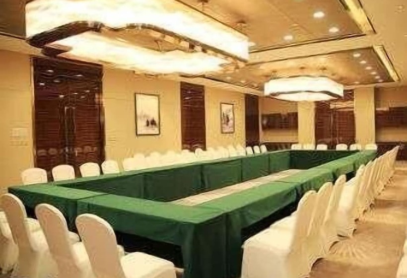 호텔 Ramada Yiyang Taojiang