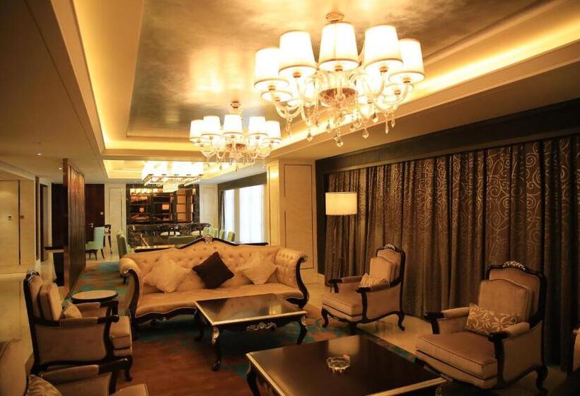 호텔 Ramada Yiyang Taojiang