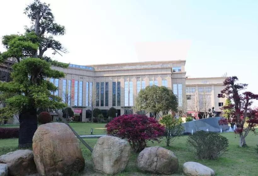 Hôtel Ramada Yiyang Taojiang