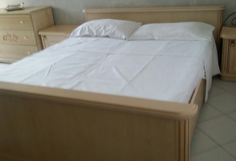 בית מלון כפרי Stintino Calas