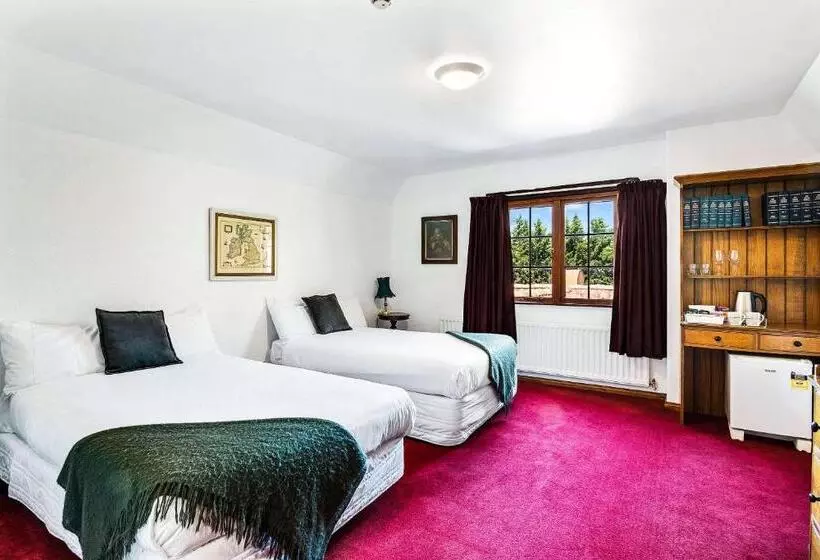 The Honest Lawyer, Ascend Hotel Collection