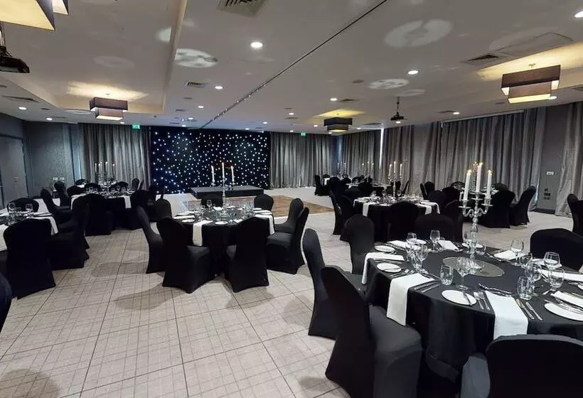 Village Hotel Glasgow