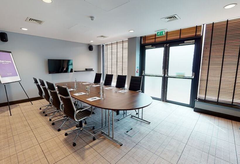 Village Hotel Glasgow