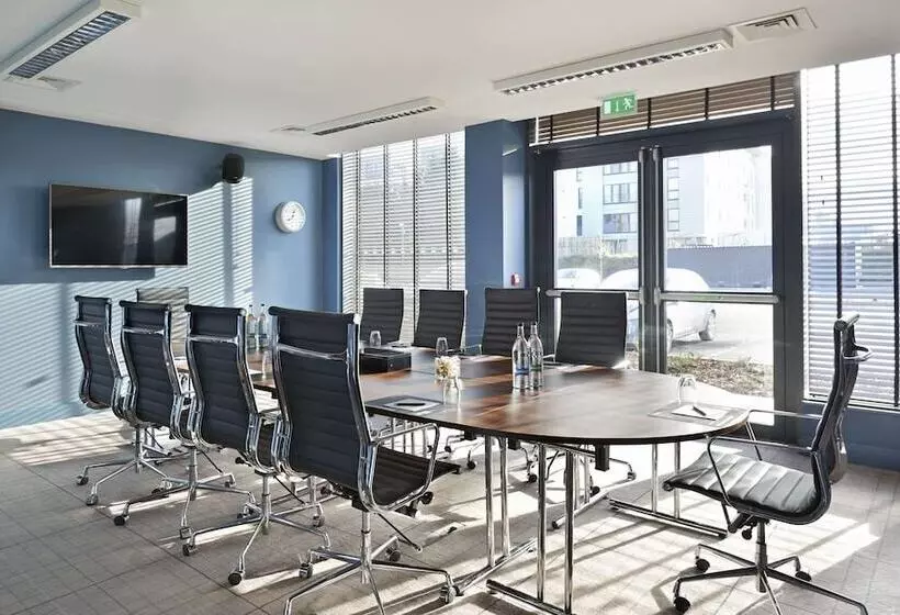 Village Hotel Glasgow