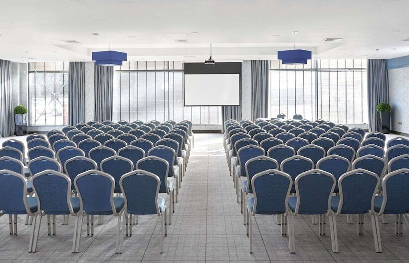 Village Hotel Glasgow