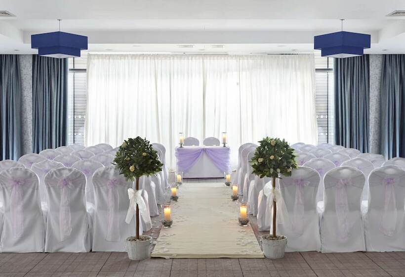 Village Hotel Glasgow