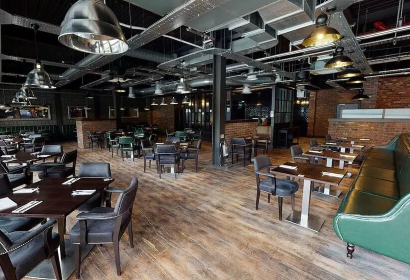 Village Hotel Glasgow