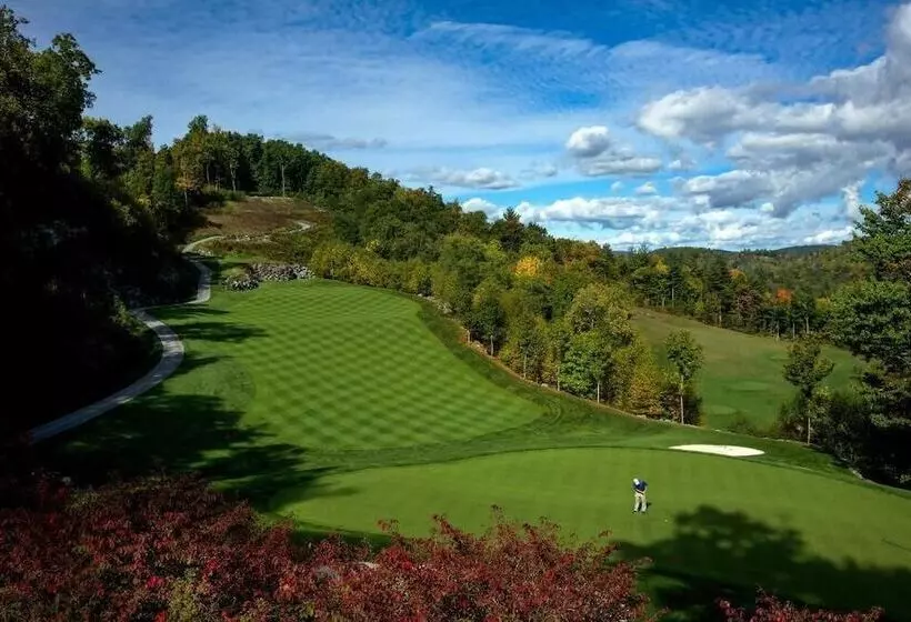 فندق على الطريق 200 Main