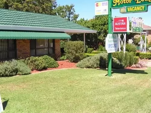 모텔 Tommo's Motor Lodge