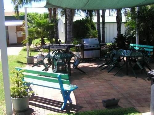 فندق على الطريق Tommo's Motor Lodge