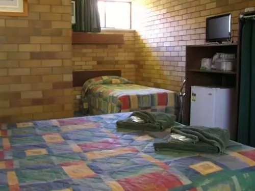 모텔 Tommo's Motor Lodge