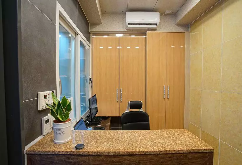 Panzió Dh Sinchon Guesthouse