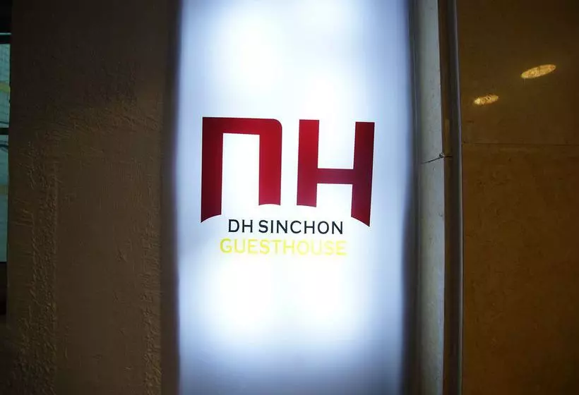 Panzió Dh Sinchon Guesthouse