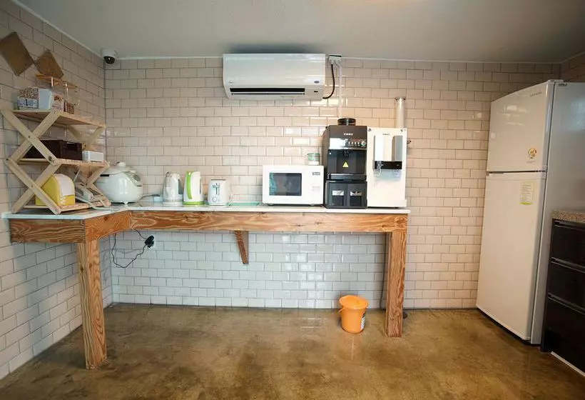 Panzió Dh Sinchon Guesthouse