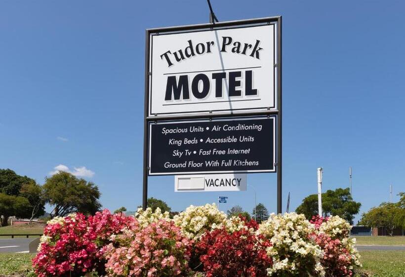 Tudor Park Motel