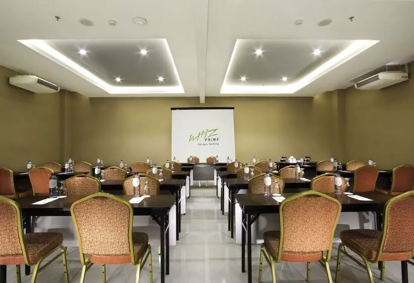 Whiz Prime Hotel Kelapa Gading